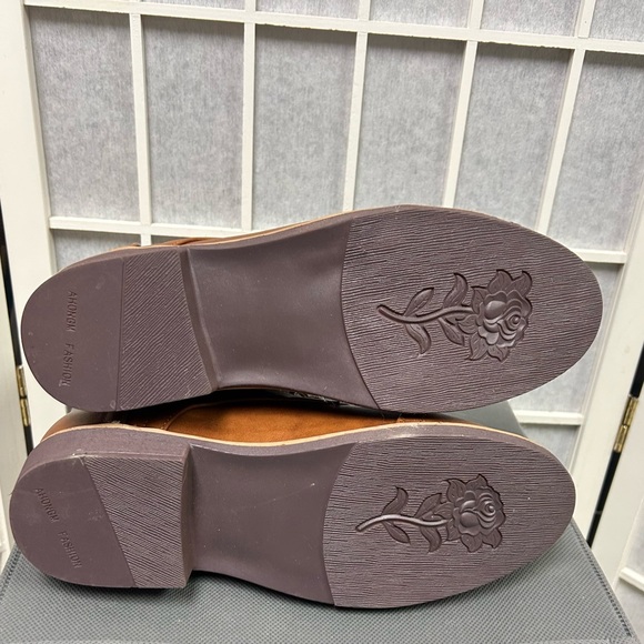 Ahongm Women’s Brown Lace-Up Boots - Picture 3 of 3